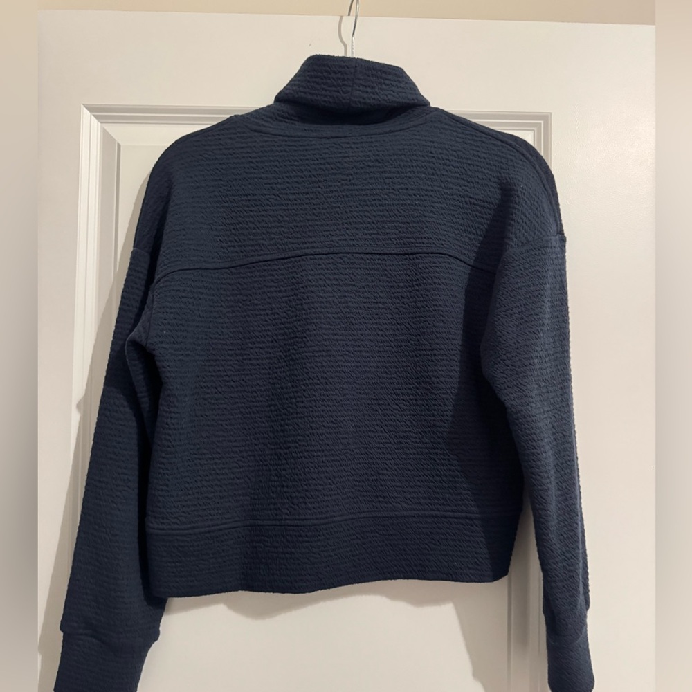 Navy pull over - Picture 3 of 5